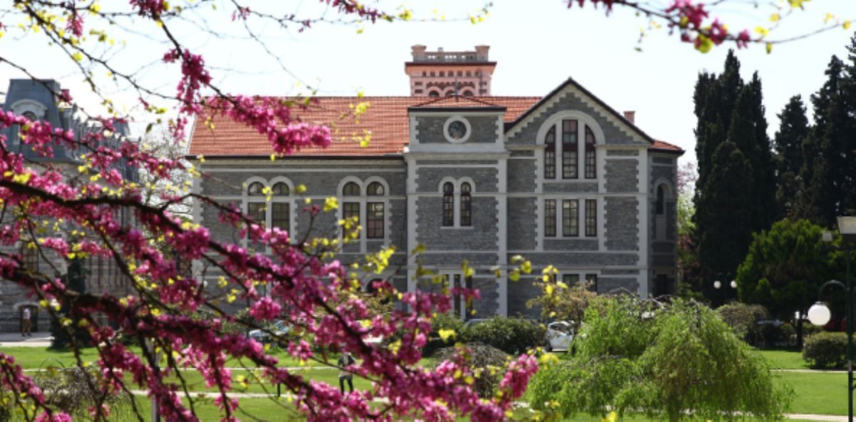 Rüyada Erguvan görmek