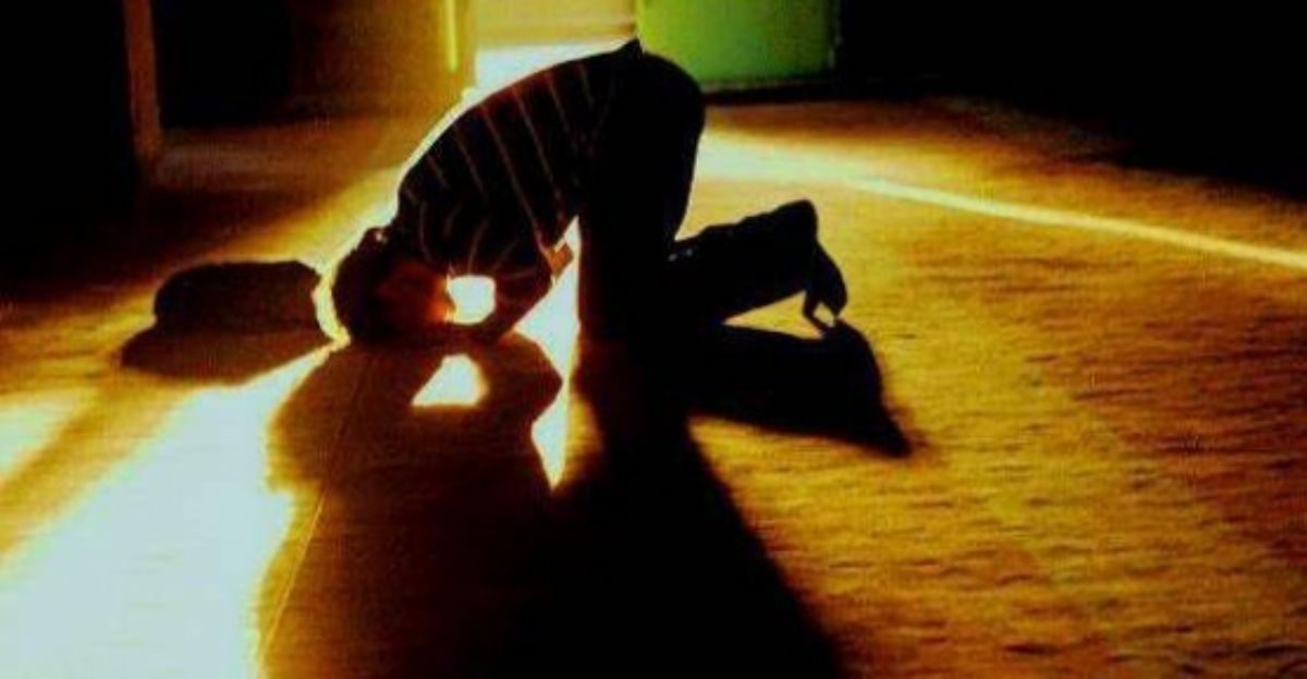 Rüyada İbadet Etmek Görmek